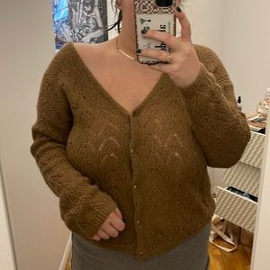 Aritzia brown cardigan